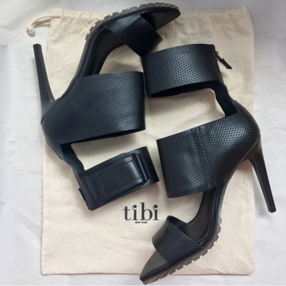 NWOT Tibi Evie Heels